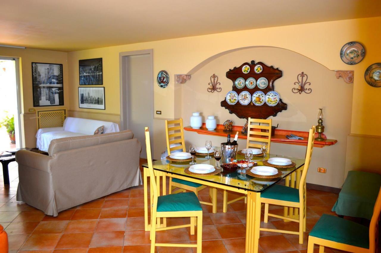 Casa Magnolia Apartment Gravina di Catania Luaran gambar